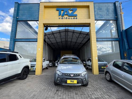 FIAT STRADA 1.8 MPI ADVENTURE CE 16V FLEX 2P MANUAL